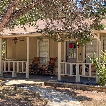 Meadow Creek Cottage Wimberley Buitenkant foto