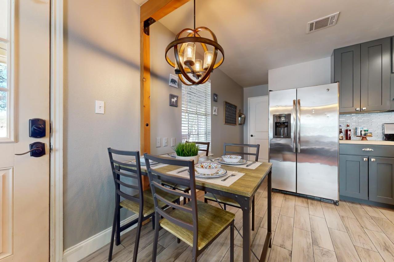 Meadow Creek Cottage Wimberley Buitenkant foto